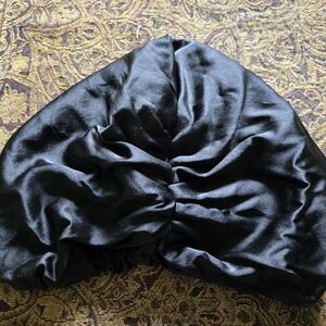 Lina Lennox Silk Bonnet